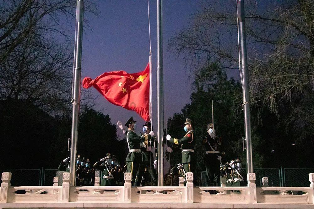 如在厂里打工因业务出门砸了人许要赔钱是__里出钱还定个人出钱游戏画面